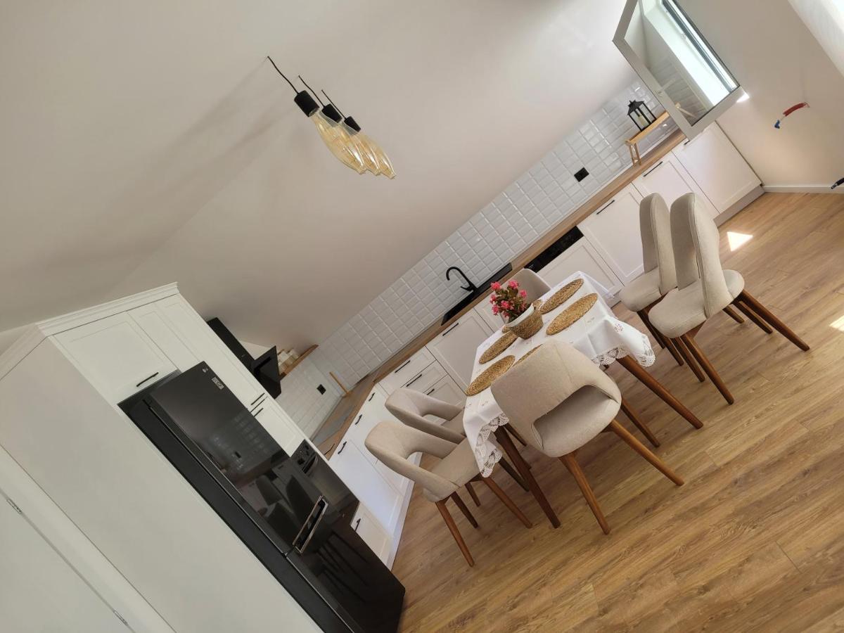 Bujtina Bezhani Gjinar Apartment *