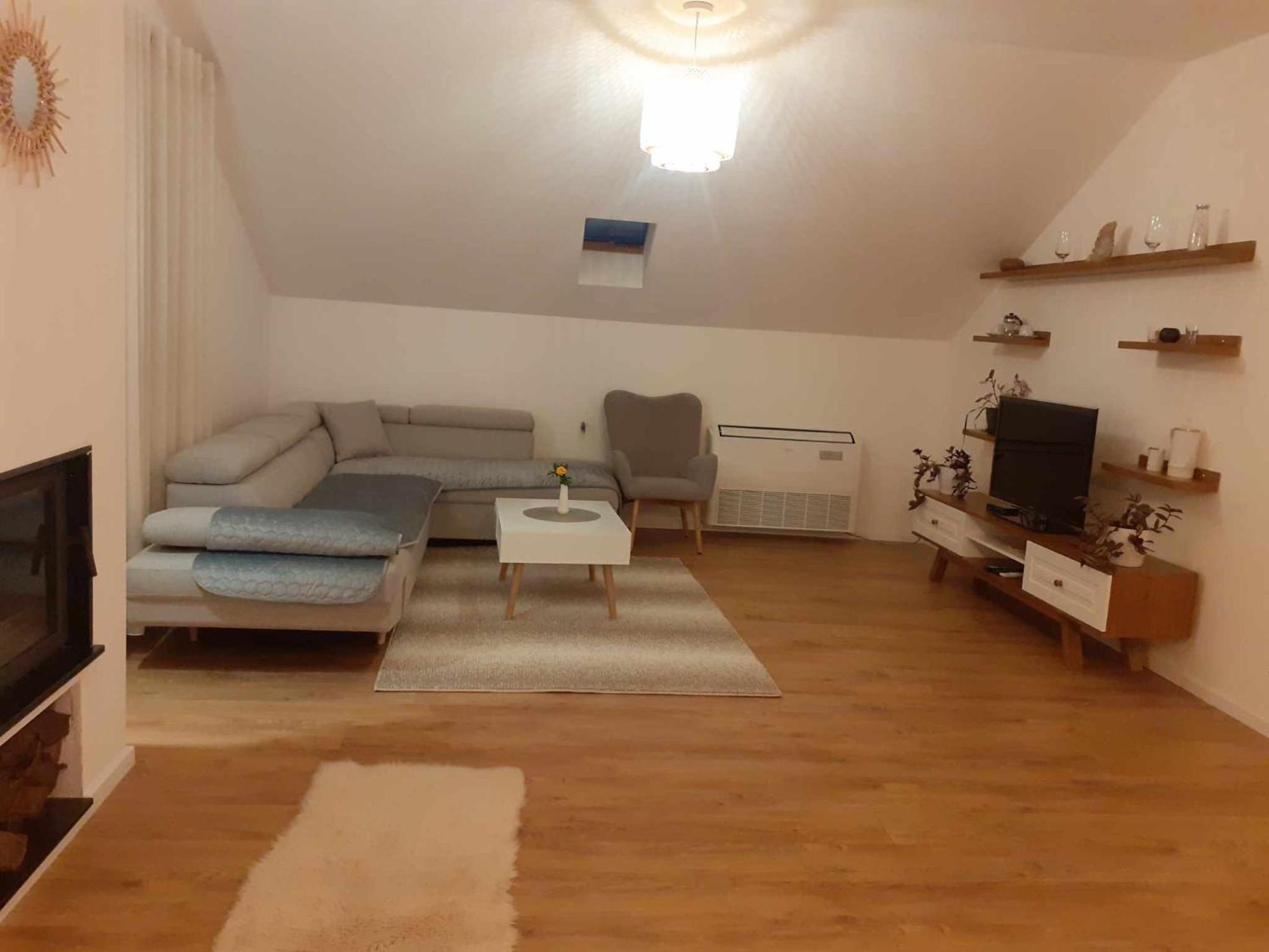 Bujtina Bezhani Gjinar * Elbasan