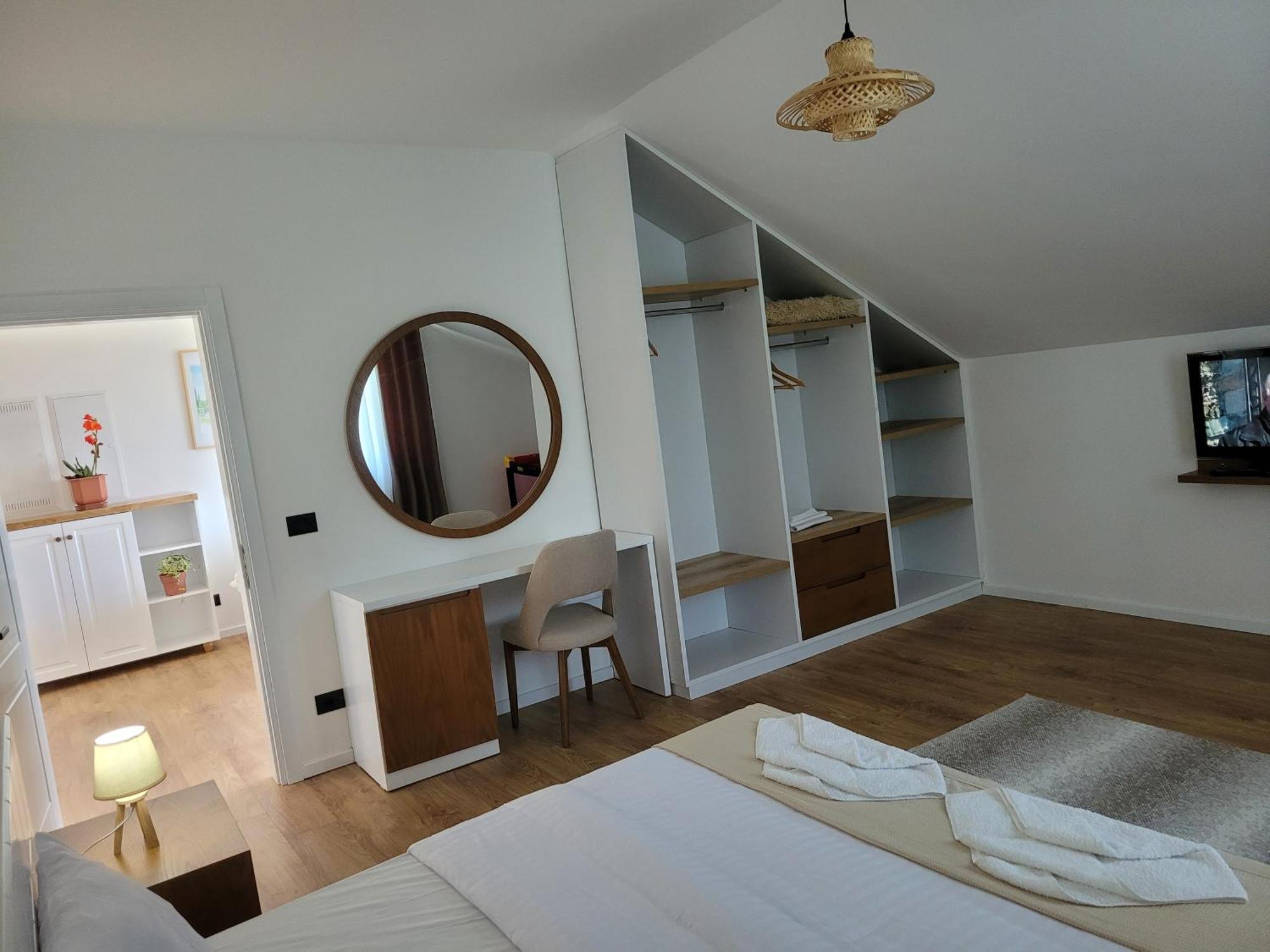 Bujtina Bezhani Gjinar Apartment